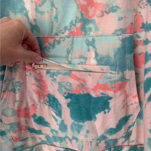 Adyson Parker Tie-Dye Kangaroo Pouch Crew Neck Sweater 1X - Picture 3 of 4